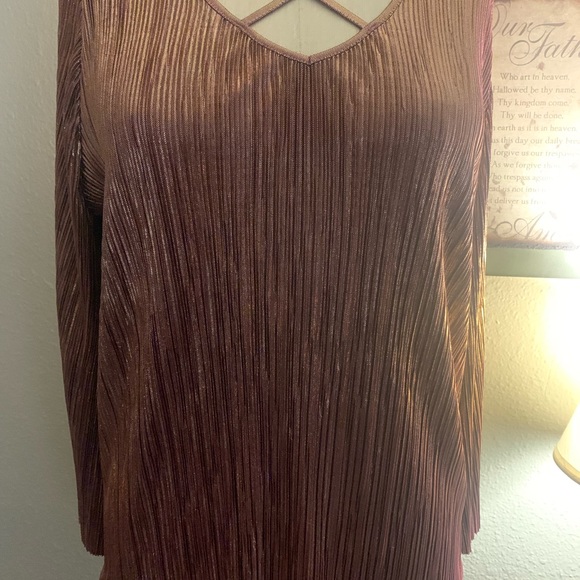 Metallic Top - Picture 9 of 9